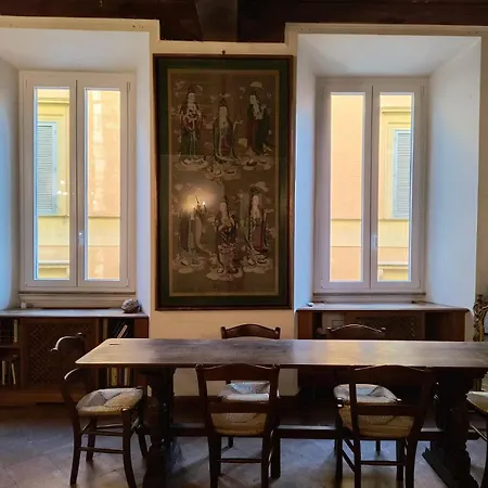 Guesthost - Fontana Di Trevi Elegant And Exclusive Apartment-2